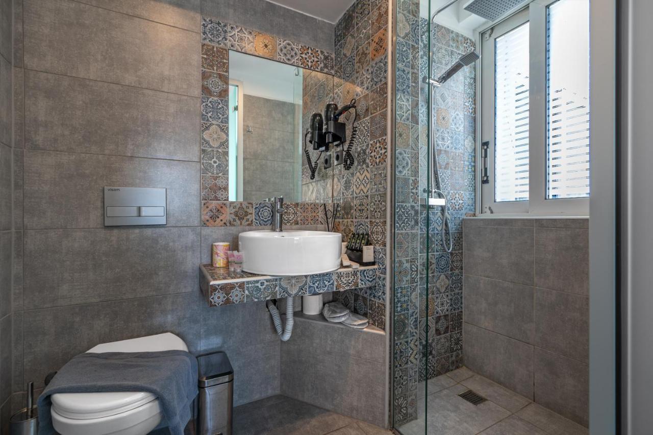 Aeolos Luxury Suites 雅典 外观 照片