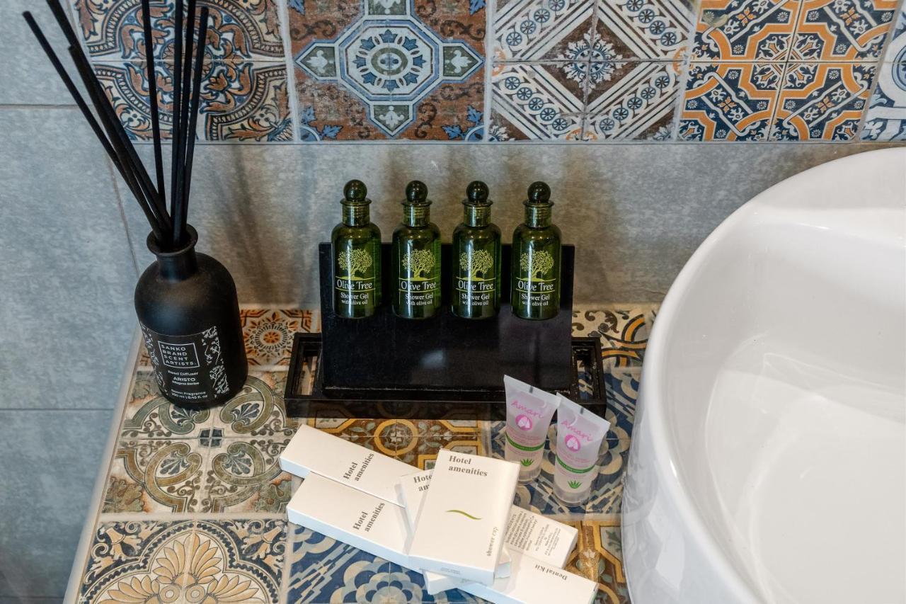 Aeolos Luxury Suites 雅典 外观 照片