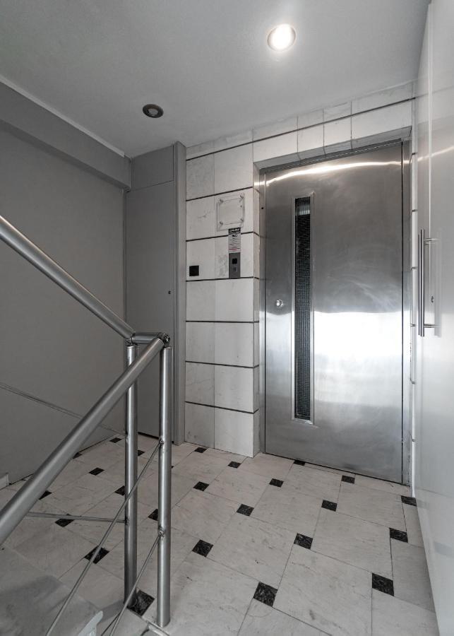 Aeolos Luxury Suites 雅典 外观 照片